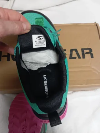 Zapatillas Hobibear verdes y rosas