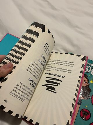 Libros youtubers:Elashow, Divertiguay, Clodett (2)