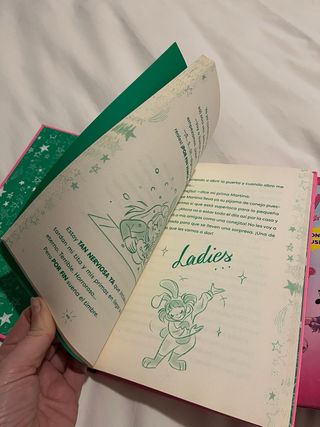 Libros youtubers:Elashow, Divertiguay, Clodett (2)