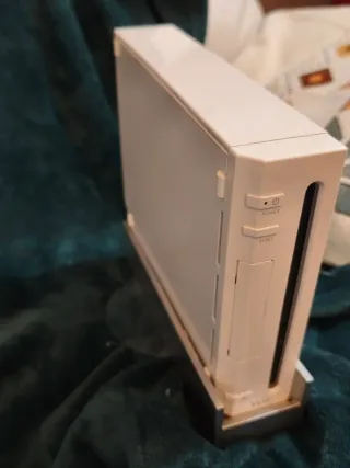 Consola Wii con M.A.G.I.A + giochi e accessori