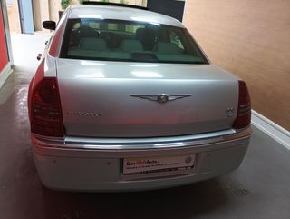 Chrysler 300 C AÑO 2005 CON SOLO 143.000