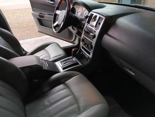 Chrysler 300 C AÑO 2005 CON SOLO 143.000