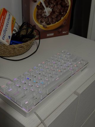 Teclado Mecánico 60% Blanco RGB