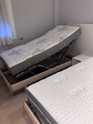 2 Camas Eléctricas con Colchones