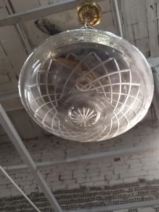 Lámpara  antigua de techo