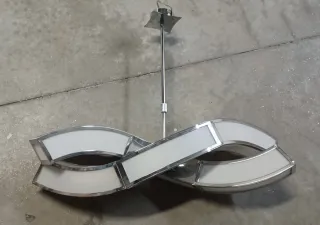 Lámpara de techo moderna diseño curvo