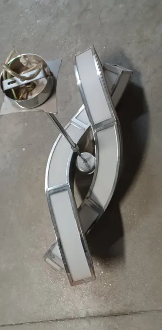 Lámpara de techo moderna diseño curvo