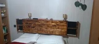 Cabecero de madera con almacenaje