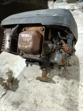 Motor cortacésped kawasaki