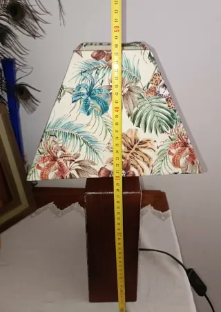 Lámpara vintage Porcelux, base metálica,de calidad