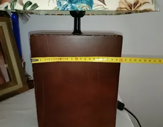 Lámpara vintage Porcelux, base metálica,de calidad