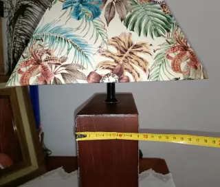 Lámpara vintage Porcelux, base metálica,de calidad