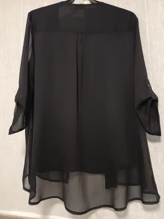 Blusa negra con transparencias T 46