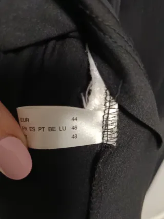 Blusa negra con transparencias T 46