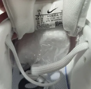 Zapatilla Nike talla 39 Rosa y Blanca