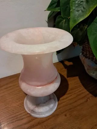 Jarrón de alabastro rosa
