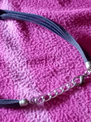 COLGANTE REDONDO CON PIEDRAS ENGARZADAS MULTICOLOR