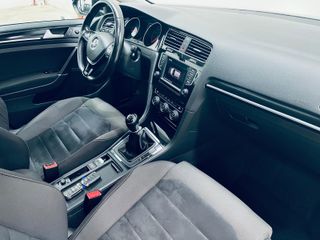 Volkswagen Golf 2.0TDI 150CV SPORT R-LINE