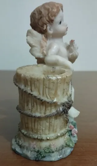 Figura Querubín Resina con Paloma