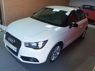 Audi A1 TDI AÑO 2012 CON 185.000KM