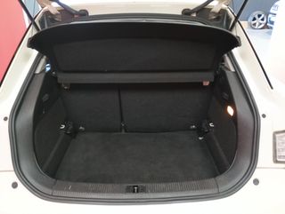 Audi A1 TDI AÑO 2012 CON 185.000KM