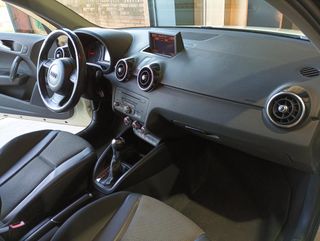 Audi A1 TDI AÑO 2012 CON 185.000KM