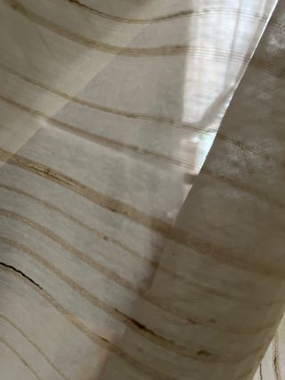 Tende a righe oro e bianche leggere