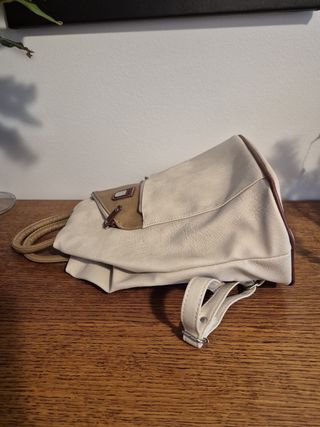 OFERTA!! Mochila Charm & Shape Beige/Marrón