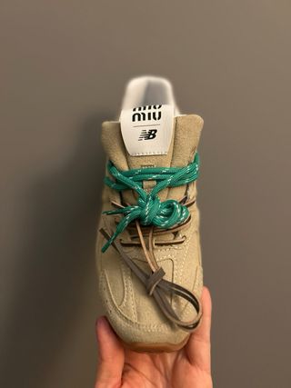 Zapatillas New Balance Miu Miu Talla 40 Beige