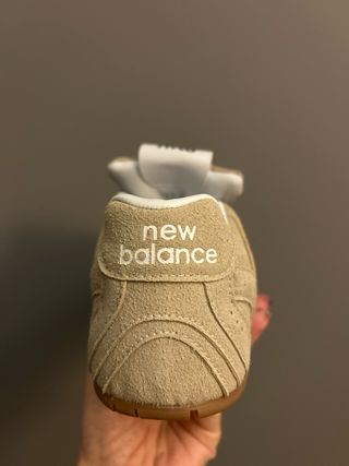 Zapatillas New Balance Miu Miu Talla 40 Beige