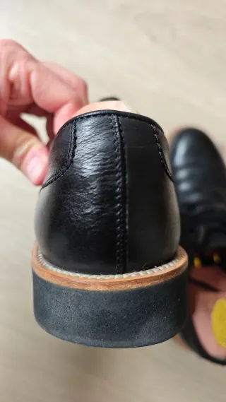 Tod's Zapatos de Cuero Negro Originales