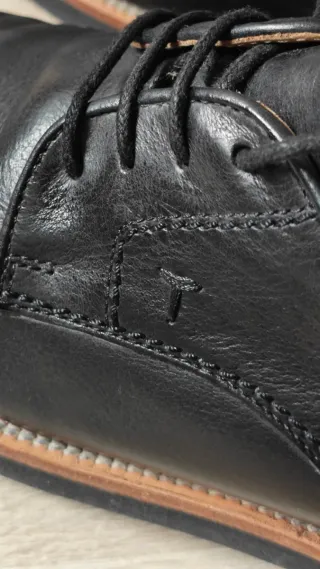 Tod's Zapatos de Cuero Negro Originales