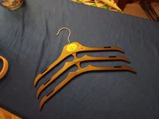 Perchas dobles de plástico y pequeñas de 20 y 25 c