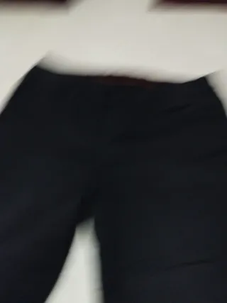 Pantalones vaqueros elásticos negros