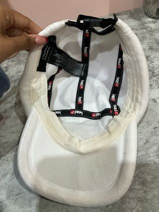 Gorra blanca Pull&Bear / NUEVO