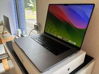MacBook Pro 16 M1 Pro 2021 1TB SSD 16GB