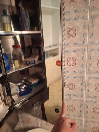 Armario metálico baño espejo 1 puerta