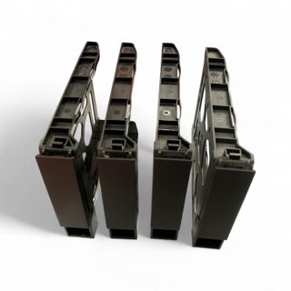 NAS QNAP a 4 baie + caricatore