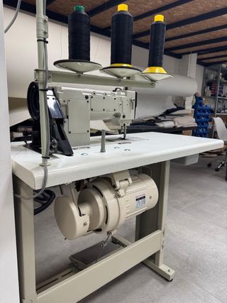 Máquina de coser industrial Fomax