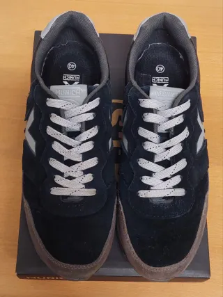Zapatillas Munich Negras y Grises