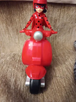 Moto Ladybug
