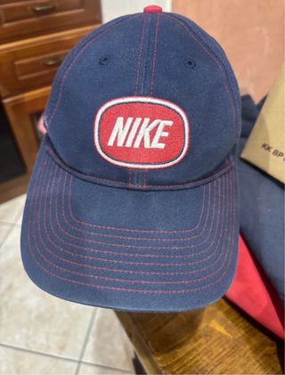 Cappello Nike Blu e Rosso Vintage