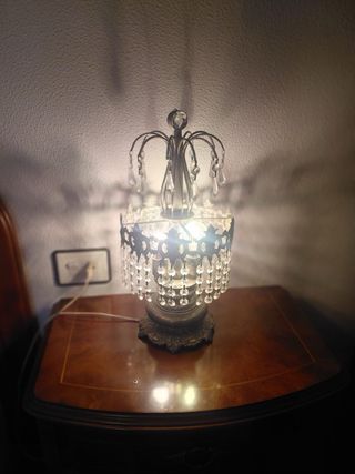 3 Lámparas de araña cristal y 2 lámparas de noche