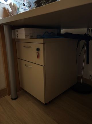 Mesa despacho: Cajoneras aparte