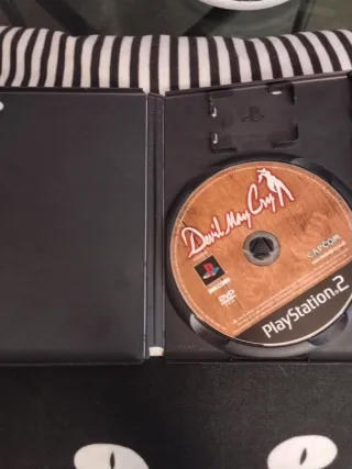 Devil May Cry PS2 Español Las cinemáticas van mal.