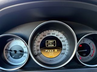 Mercedes-Benz Clase C220d 2011