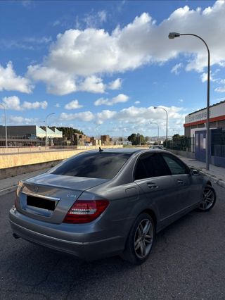 Mercedes-Benz Clase C220d 2011