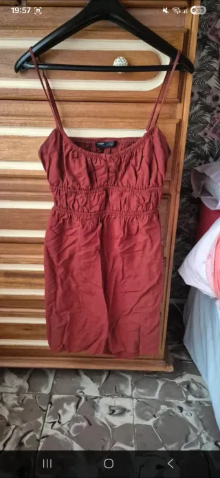 Vestido corto tirantes rojo