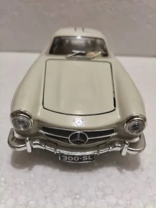 Mercedes-Benz 300 SL Bburago 1/24