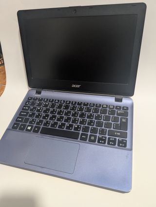 Acer Aspire E 11 E3-111 Portátil Negro